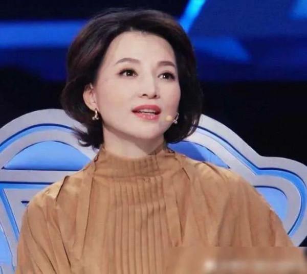 幾位明星主持人素顏照誰最漂亮？我認為周濤素顏照最漂亮