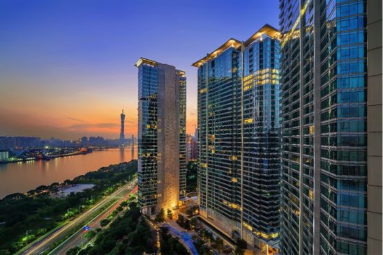 霍英東發明公攤制度跟預售制度，到底是利大於弊，還是弊大於利？