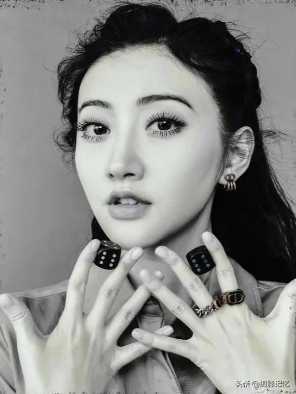 景甜：一個清雅靈秀的女人