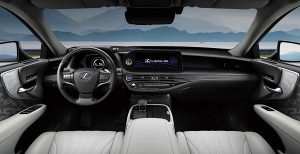 D級車只能選BBA？不妨看看這3款，內飾豪華回頭率高