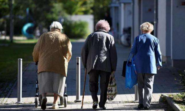 日本六旬老太放火燒死丈夫兒子，這類事件不久也可能在中國發生