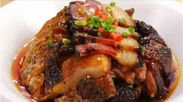 湖南最出名的12道名菜，香辣可口，又鮮又嫩，自己在家也能輕鬆做
