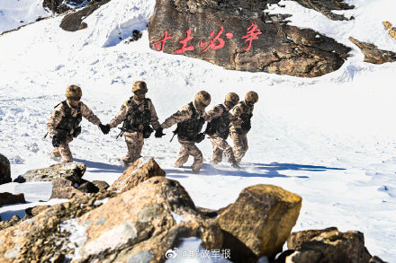 他們在海拔4676米哨點說：邊防有我，安心過年