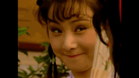 紅樓夢名場面，六版晴雯撕扇，誰靈巧可愛，誰在鬧笑話？