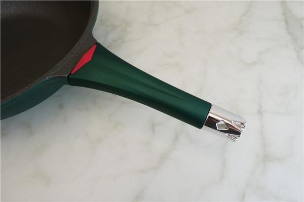 你選對鍋了嗎?這口鍋一鍋多用,帝伯朗菲尼雅多用不粘鍋體驗 你選對鍋了嗎?這口鍋一鍋多用,帝伯朗菲尼雅多用不粘鍋體驗