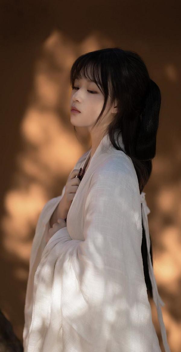 皇甫冉很好背的一首詩,入選《唐詩三百首》,短短4句情深意重 皇甫冉很好背的一首詩,入選《唐詩三百首》,短短4句情深意重