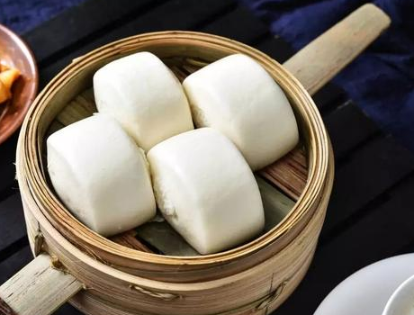 分享一個發麵的秘訣，10分鐘就能發好面，蒸的饅頭又白又鬆軟