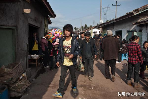 彝族年趕集 大涼山十年記之2011(2) 彝族年趕集 大涼山十年記之2011(2)