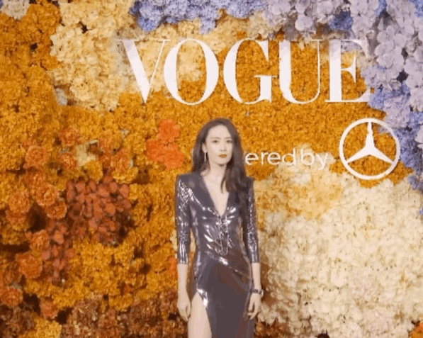 時尚大刊紅毯:42歲湯唯珠光寶氣,楊冪白紗遮面,周冬雨捂秋凍 時尚大刊紅毯:42歲湯唯珠光寶氣,楊冪白紗遮面,周冬雨捂秋凍