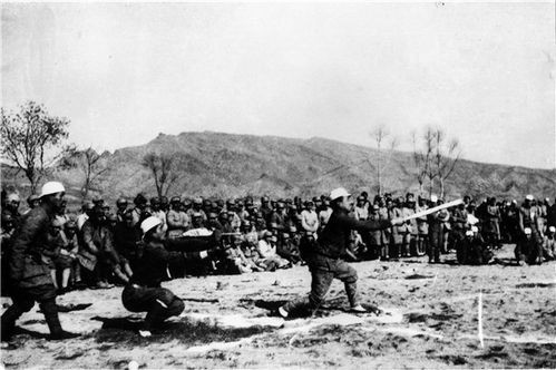 1982年開國中將楊國夫逝世，追悼會上闖進一群日本人，怎麼回事？