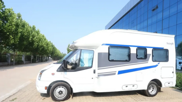 飛翔巡疆者暢遊版T型小額頭房車——全家出行好選擇 飛翔巡疆者暢遊版T型小額頭房車——全家出行好選擇