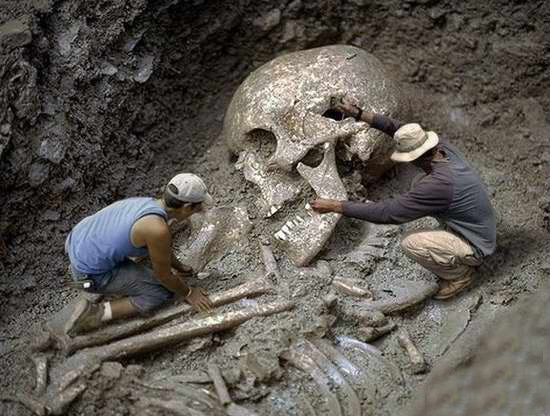 巨人族真的存在嗎？山海經給出了答案