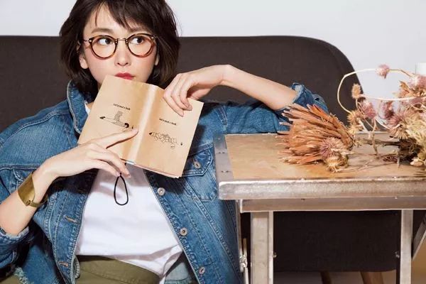 戴眼鏡也貌美十足的日本女藝人，每一位都太可了