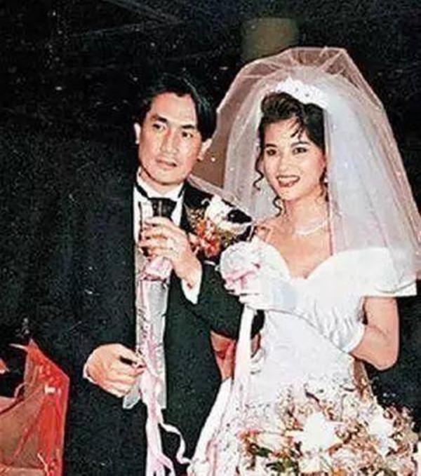 &OpenCurlyDoubleQuote;戀愛腦&rdquo;上頭的女明星們，拉都拉不住，真是讓網友們操碎了心