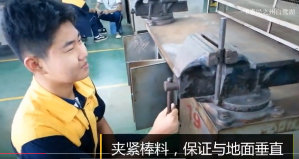 老鉗工告訴你的手工套絲技巧