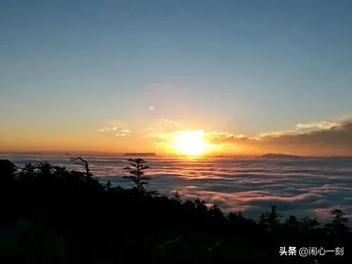 分享——峨眉山日出