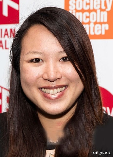 豆瓣3.9，把國內大城市黑成城鄉結合部，導演怕不是還活在清朝吧