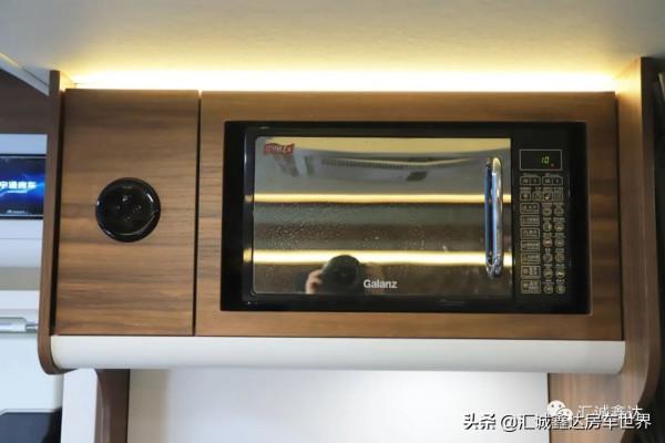 新款家用級大客廳房車來了!6座3床佈局溫馨,出去玩還能睡多人!​ 新款家用級大客廳房車來了!6座3床佈局溫馨,出去玩還能睡多人!​