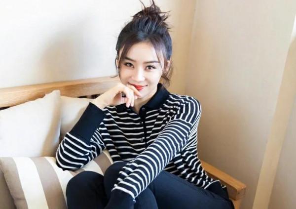 《笑傲江湖》中的女神任盈盈的扮演者-著名演員袁珊珊 《笑傲江湖》中的女神任盈盈的扮演者-著名演員袁珊珊