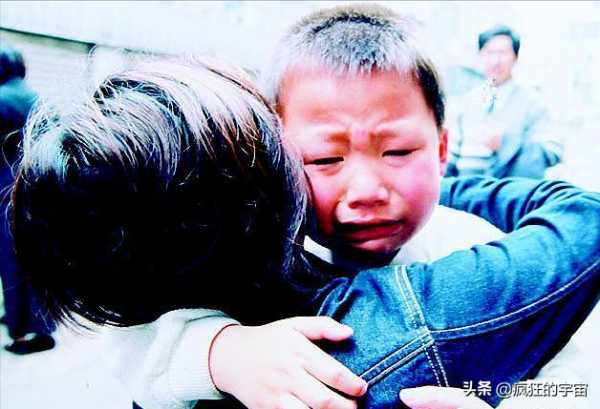 父母簡單一句話在孩子眼裡就是傷害,三個原則避免“威脅性”語言 父母簡單一句話在孩子眼裡就是傷害,三個原則避免“威脅性”語言