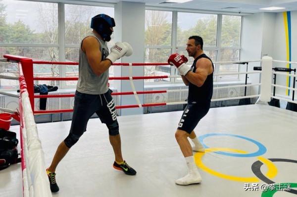 真的嗎？45歲小克裡琴科釋出最新訓練影片，似乎在暗示重返賽場