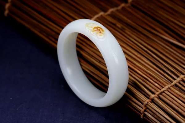 工藝簡單，售價昂貴！這樣的和田玉真賺錢