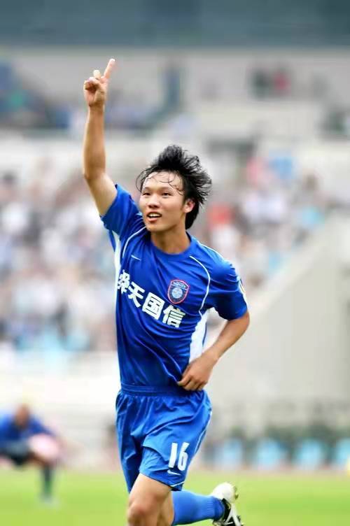 山東魯能八將上榜!從甲A到中超,中國足球歷年聯賽最佳新人盤點 山東魯能八將上榜!從甲A到中超,中國足球歷年聯賽最佳新人盤點