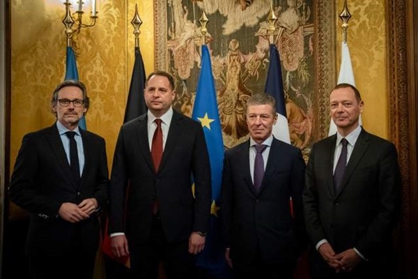 澤連斯基把拜登給騙了?拿到援助後變臉,要跟普京見面緩和關係 澤連斯基把拜登給騙了?拿到援助後變臉,要跟普京見面緩和關係