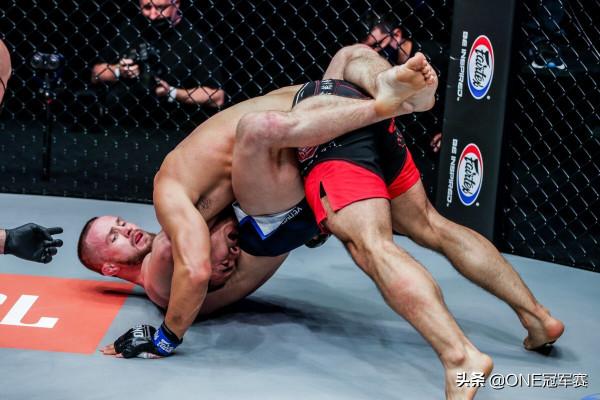 比達士約架“緬甸巨蟒”,昂拉恩桑回應:把合同發來 比達士約架“緬甸巨蟒”,昂拉恩桑回應:把合同發來