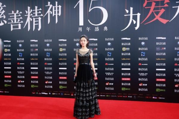 趙麗穎|原來這些照片是來自時尚芭莎的啊 趙麗穎|原來這些照片是來自時尚芭莎的啊