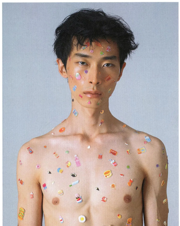 超生代時尚男模特維克托·奧登斯致敬 Olivia Rodrigo