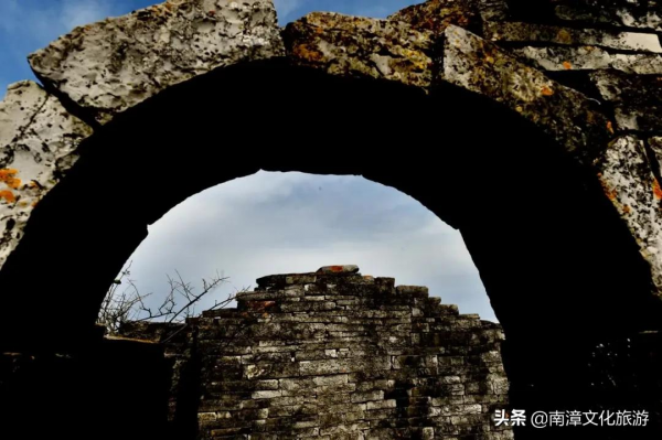 南漳唯一的城堡式山寨，至今仍然儲存完好！