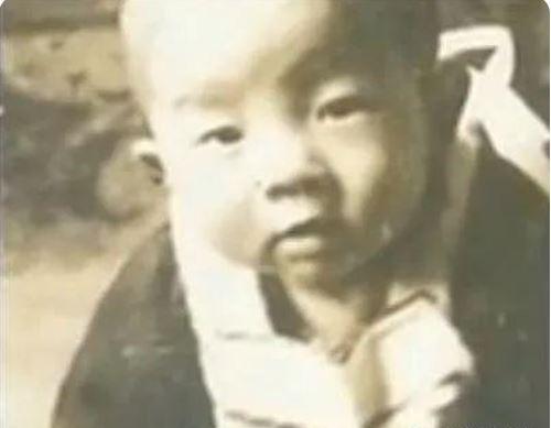 “德藝雙馨”楊洪基：31歲娶初戀，53歲走紅，一輩子不接廣告