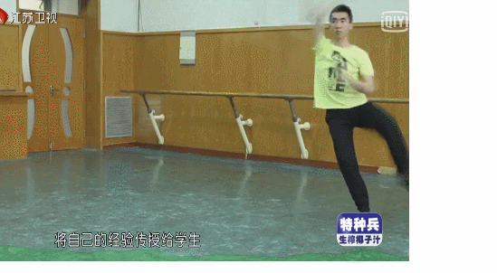 從奧運舞臺摔落，致終身殘疾，張藝謀：她是我愧疚一生的女人