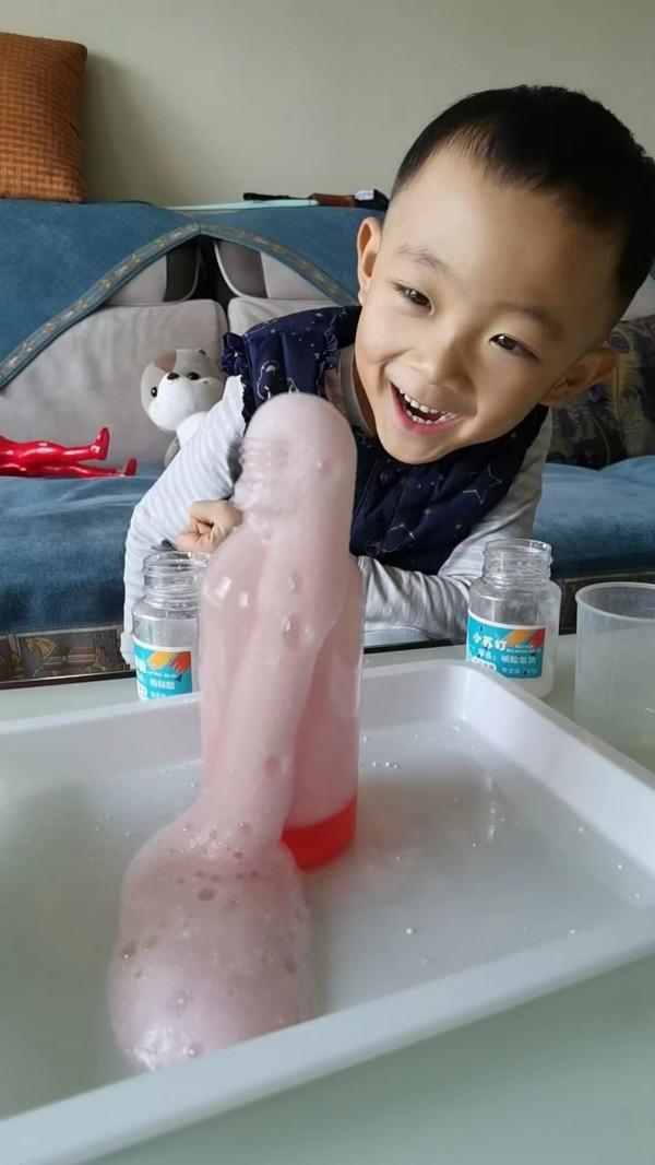 科學探索增加居家抗疫的樂趣——來!跟著老師造“火山” 科學探索增加居家抗疫的樂趣——來!跟著老師造“火山”