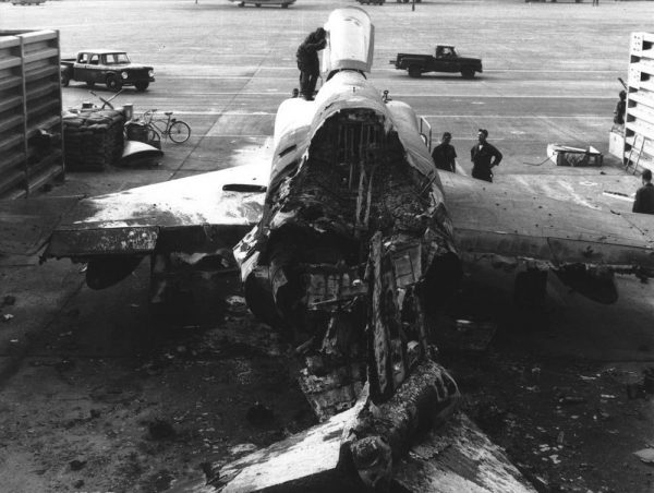 帶著普京“玩命”，俄羅斯飛行員盲降機場，最後被懲罰還是褒獎？