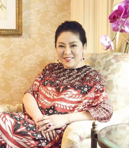 真正的珠寶大亨,向太的珠寶件件都讓人驚歎 真正的珠寶大亨,向太的珠寶件件都讓人驚歎