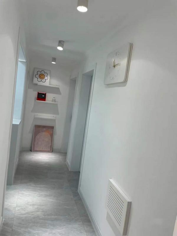 裝修沒必要攀比，看看她家，硬裝只花了5萬，照樣簡潔大方又好看