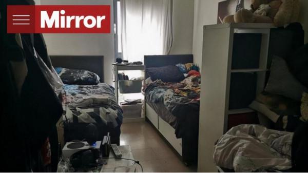 英國窮人的蝸居生活 一家六口擠在狹小的公寓，仨娃共用一間臥室