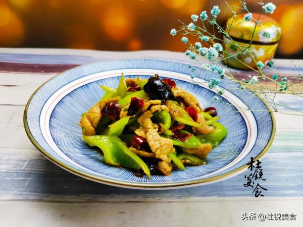 給你1大碗米飯，裡面9道菜只能選1種，我選黃燜雞，你怎麼選