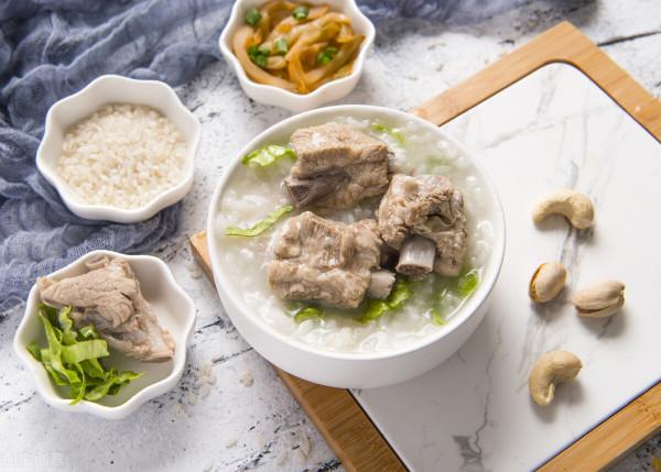 一碗粥，胃暖暖的：巧用家電煮熱粥，7款營養早餐粥，吃出幸福感