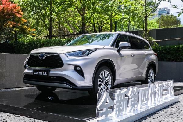 豐田的“中國化”之路,全新一代漢蘭達採用新老同堂銷售 豐田的“中國化”之路,全新一代漢蘭達採用新老同堂銷售