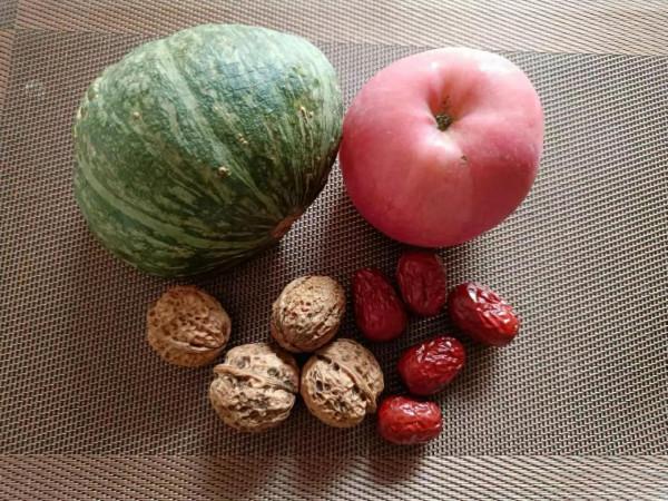 入秋後記得給孩子喝一碗“聰明羹”，一口下去滿滿的都是營養