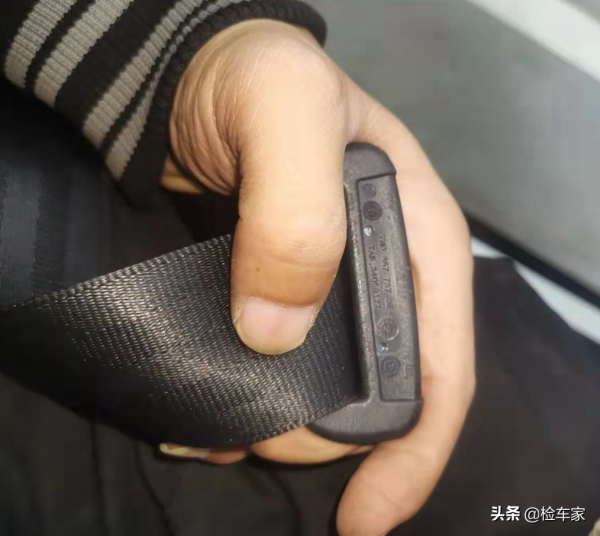 有錢任性!為綠牌花68萬買輛保時捷卡宴混動,網友:這是個祖宗 有錢任性!為綠牌花68萬買輛保時捷卡宴混動,網友:這是個祖宗