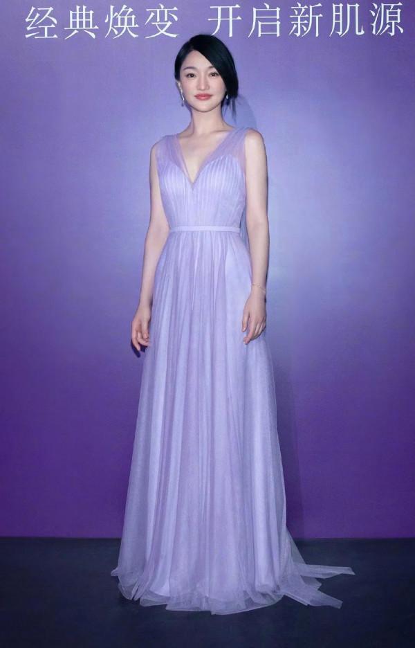 矮個子女生周迅楚楚動人