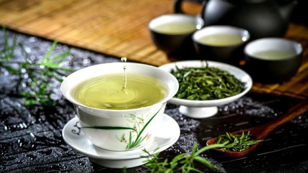 「散文」青燈一卷書，煮茶聽雨忘浮名