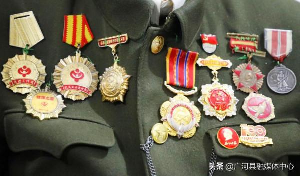 淚目！跨越千里，兩位抗美援朝老兵盛世再相逢