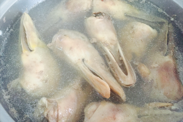 天冷了,推薦8道特色乾鍋菜,有葷有素,款款都好吃,附配方醬汁 天冷了,推薦8道特色乾鍋菜,有葷有素,款款都好吃,附配方醬汁