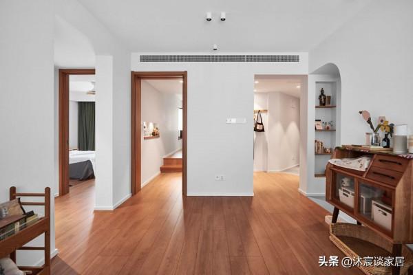 44歲的阿姨，與母親同住，兩人把家佈置得溫馨美好，適合居家養老