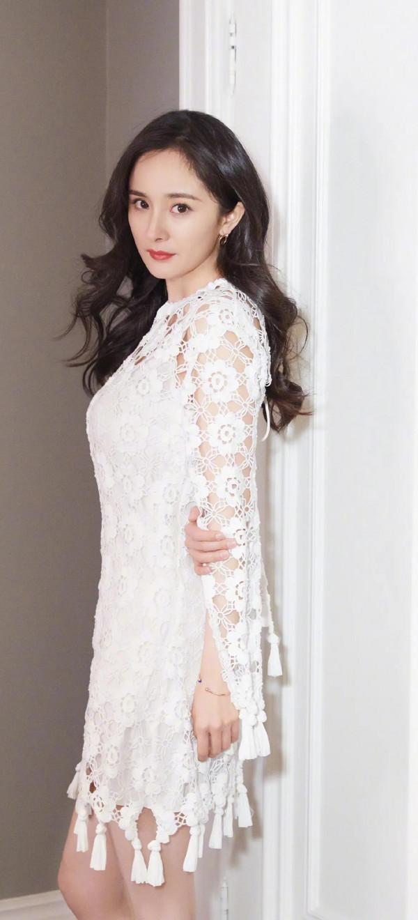 “蜂王”楊冪超高畫質無水印美圖 “蜂王”楊冪超高畫質無水印美圖